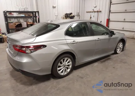 2022 Toyota Camry Le из США, поврежденный, VIN 4T1C11AK2NU052242